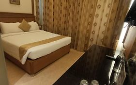 Hotel Roopa